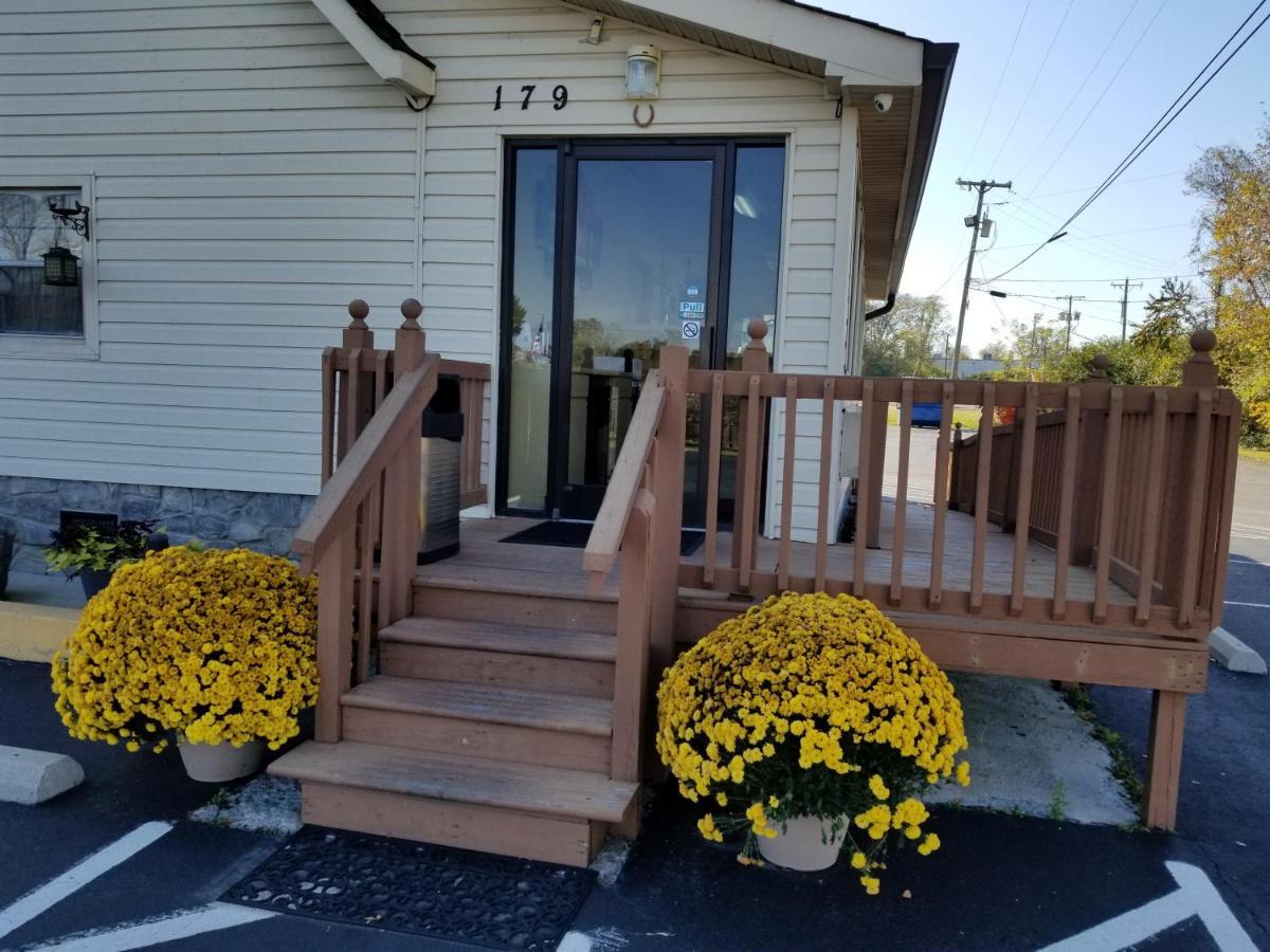 Drakes Creek Inn - Formerly The Relax Inn Hendersonville Exterior foto
